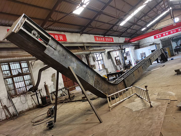 傾角皮帶輸送機為什麽會打滑？